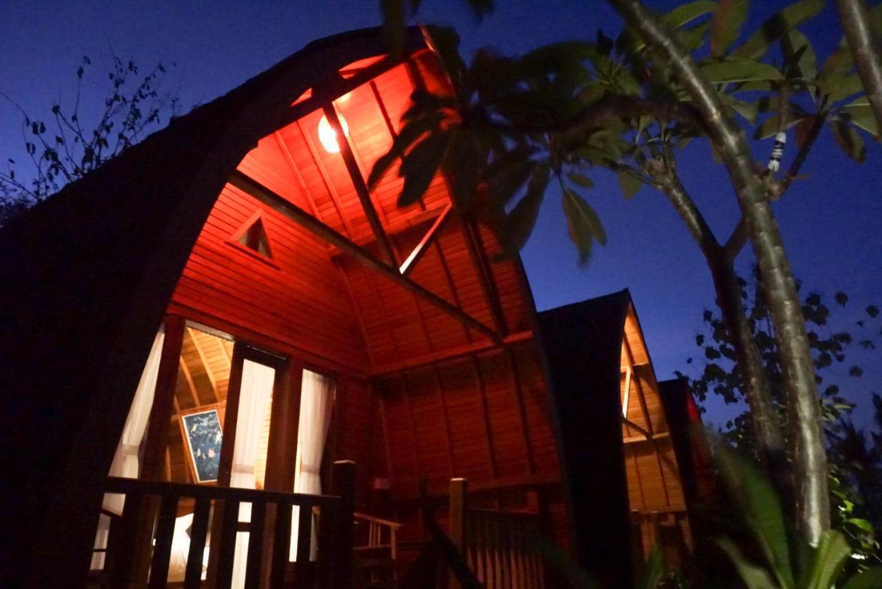 Kibu Kauh Sunrise Cottage Sakti Buitenkant foto
